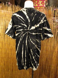 画像3: 黒色ベース＊タイダイ染め＊コットン素材＊半袖＊Ｔシャツ＊ＸＬ