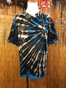 画像1: 黒色ベース＊タイダイ染め＊コットン素材＊半袖＊Ｔシャツ＊ＸＬ