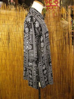 画像2: ラムナミプリント＊レーヨン素材＊マオカラー＊半袖＊プルオーバー＊２XＬ