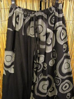 画像2: 黒色＋和風プリント＊切り替え＊コットン素材＊ふんわり＊サルエルパンツ