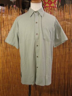 画像1: 無地＊コットン素材＊ココナッツボタン＊半袖＊シャツ ＊Ｌ