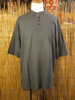 画像1: 三つボタン＊薄手＊コットン素材＊半袖＊プルオーバー＊２ＸＬ 