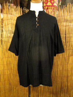 画像1: 三つボタン＊薄手＊コットン素材＊半袖＊プルオーバー＊ＸＬ 
