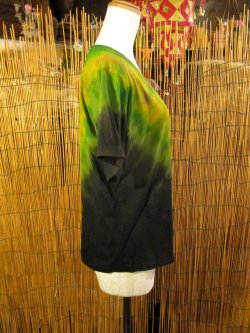 画像2: タイダイ染め＊コットン素材＊Ｖネック＊半袖＊Ｔシャツ