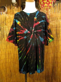 画像1: 黒色ベース＊タイダイ染め＊コットン素材＊半袖＊Ｔシャツ＊２ＸＬ
