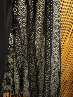 画像2: 黒色＋和風プリント＊切り替え＊コットン素材＊ふんわり＊サルエルパンツ