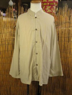 画像1: 無地＊コットン素材＊ココナッツボタン＊長袖＊シャツ＊ＸＸＬ 