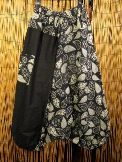 画像1: 黒色＋和風プリント＊切り替え＊コットン素材＊ふんわり＊サルエルパンツ