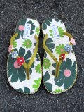 【２２ｃｍ〜２２・５ｃｍ】お花プリント＊鈴付き＊ビーチサンダル
