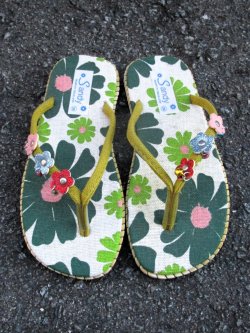 画像1: 【２２ｃｍ〜２２・５ｃｍ】お花プリント＊鈴付き＊ビーチサンダル