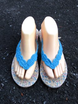 画像1: 【２４・５ｃｍ〜２５ｃｍ】レトロ調＊小花プリント＊ビーチサンダル