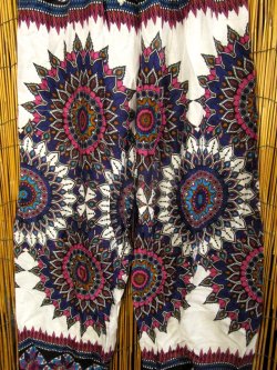 画像3: 曼荼羅風プリント＊レーヨン素材＊すっきり＊アラジンパンツ＊タイパンツ