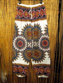 画像1: 曼荼羅風プリント＊レーヨン素材＊すっきり＊アラジンパンツ＊タイパンツ