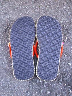 画像3: 【２４・５ｃｍ〜２５ｃｍ】お花プリント＊鈴付き＊ビーチサンダル