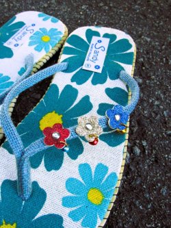 画像2: 【２５ｃｍ〜２５・５ｃｍ】お花プリント＊鈴付き＊ビーチサンダル