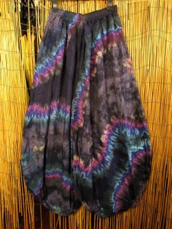 画像1: ラヴァタイダイ染め＊レーヨン素材＊ゆったりシルエット＊ビッグアラジンパンツ＊バルーンパンツ