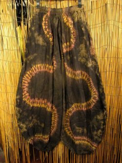 画像1: ラヴァタイダイ染め＊レーヨン素材＊ゆったりシルエット＊ビッグアラジンパンツ＊バルーンパンツ