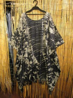 画像4: タイダイ染め＊レーヨン素材＊ゆったりサイズ＊フリンジ＊ポンチョ