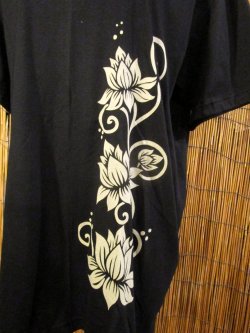 画像2: 黒色＊コットン素材＊抜染プリント＊ロータス＊半袖＊Ｔシャツ＊Ｌ