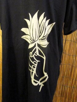 画像2: 黒色＊コットン素材＊抜染プリント＊ロータス＊半袖＊Ｔシャツ＊Ｌ