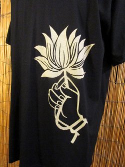 画像3: 黒色＊コットン素材＊抜染プリント＊ロータス＊半袖＊Ｔシャツ＊ＸＬ