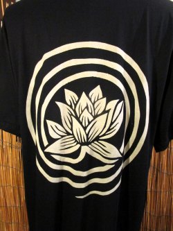 画像5: 黒色＊コットン素材＊抜染プリント＊ロータス＊半袖＊Ｔシャツ＊ＸＬ