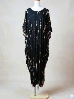 画像1: モノトーンタイダイ染め＊レーヨン素材＊ゆったりサイズ＊ポンチョ風＊マキシ丈＊ワンピース