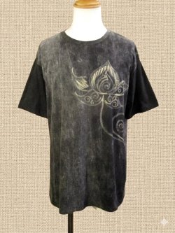 画像1: ストーンウォッシュ加工＊コットン素材＊ロータス＊ハンドペイント＊半袖Ｔシャツ＊ＸＬ