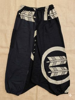 画像1: 黒色＋和風プリント＊切り替え＊コットン素材＊ふんわり＊サルエルパンツ