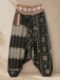 織り生地＊幾何学模様＊コットン素材＊すっきり＊サルエルパンツ