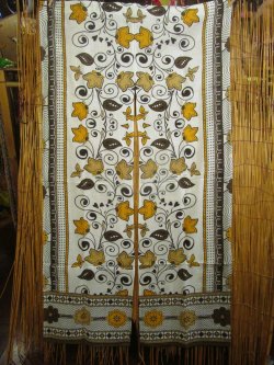 画像2: 【１５０ｃｍ×８５ｃｍ】インド綿＊お花プリント＊暖簾＊のれん