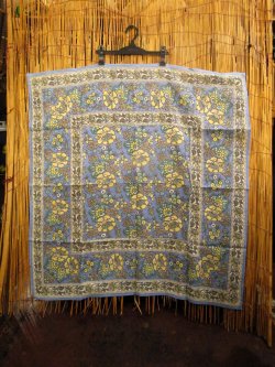 画像2: 【１０６ｃｍ×１０２ｃｍ】インド綿＊お花プリント＊マルチクロス