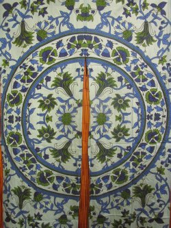 画像2: 【１５０ｃｍ×８５ｃｍ】インド綿＊お花プリント＊暖簾＊のれん