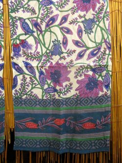 画像3: 【１５０ｃｍ×８５ｃｍ】インド綿＊お花プリント＊暖簾＊のれん