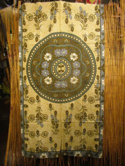 画像1: 【１５０ｃｍ×８５ｃｍ】インド綿＊お花プリント＊暖簾＊のれん
