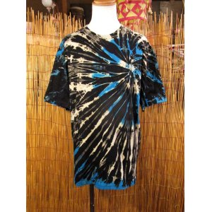 画像: 黒色ベース＊タイダイ染め＊コットン素材＊半袖＊Ｔシャツ＊ＸＬ