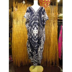 画像: 薄手ビスコース素材＊ゆったりサイズ ＊曼荼羅風プリント＊ガラベーヤ＊ポンチョ風＊マキシ丈＊ワンピース＊ベリーダンス