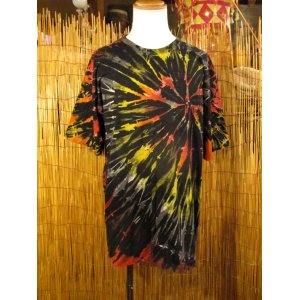 画像: 黒色ベース＊タイダイ染め＊コットン素材＊半袖＊Ｔシャツ＊ＸＬ