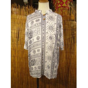 画像: ラムナミプリント＊レーヨン素材＊マオカラー＊半袖＊プルオーバー＊２XＬ