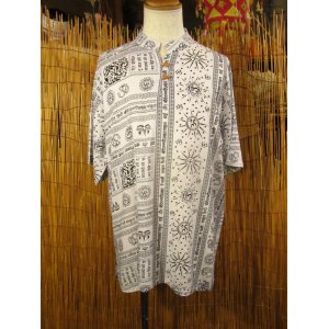 画像: ラムナミプリント＊レーヨン素材＊マオカラー＊半袖＊プルオーバー＊２XＬ