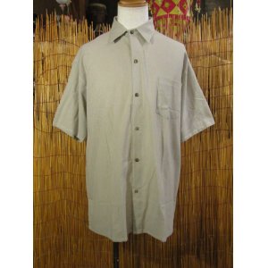 画像: 無地＊コットン素材＊ココナッツボタン＊半袖＊シャツ ＊ＸＬ