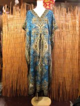 画像: 薄手ビスコース素材＊ゆったりサイズ ＊アジアンプリント＊ガラベーヤ＊ポンチョ風＊マキシ丈＊ワンピース＊ベリーダンス