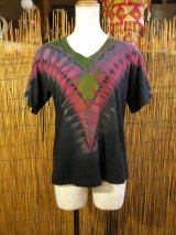 画像: タイダイ染め＊コットン素材＊Ｖネック＊半袖＊Ｔシャツ