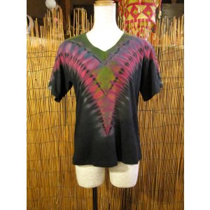 画像: タイダイ染め＊コットン素材＊Ｖネック＊半袖＊Ｔシャツ