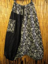 画像: 黒色＋和風プリント＊切り替え＊コットン素材＊ふんわり＊サルエルパンツ