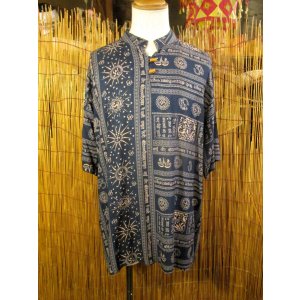 画像: ラムナミプリント＊レーヨン素材＊マオカラー＊半袖＊プルオーバー＊２XＬ