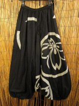 画像: 黒色＋和風プリント＊切り替え＊コットン素材＊ふんわり＊サルエルパンツ