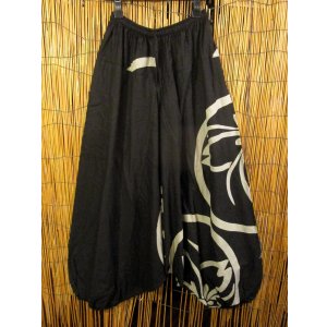 画像: 黒色＋和風プリント＊切り替え＊コットン素材＊ふんわり＊サルエルパンツ