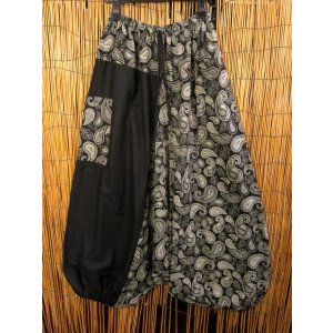 画像: 黒色＋和風プリント＊切り替え＊コットン素材＊ふんわり＊サルエルパンツ