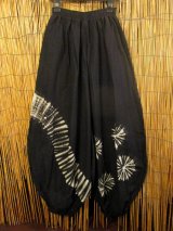 画像: モノトーンタイダイ染め＊コットン素材＊ゆったりシルエット＊ビッグアラジンパンツ＊バルーンパンツ